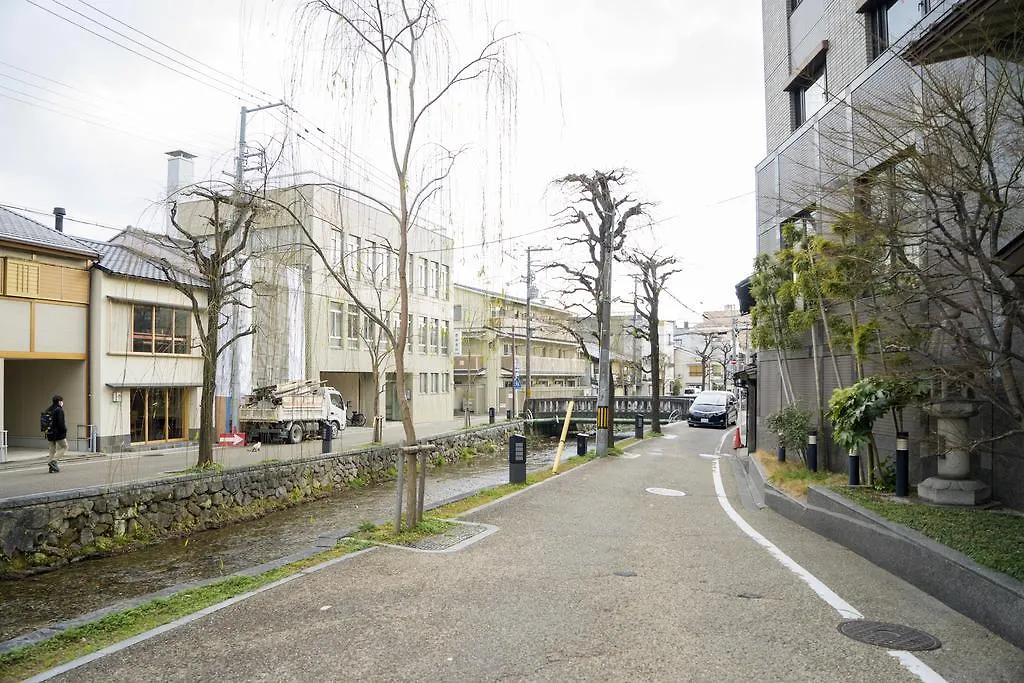 Azzurro Elefante Villa Kyoto Japan